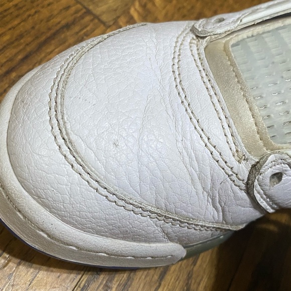 Air Jordan 5 Retro Stealth Sneakers - Picture 9 of 13